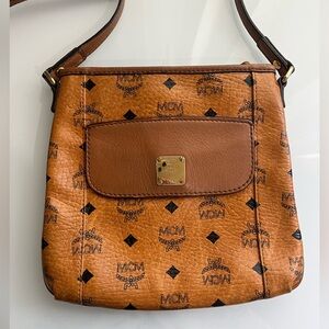 MCM COGNAC VISETOS SMALL CROSSBODY BAG